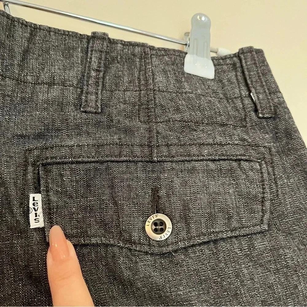LEVI’S Gray Cotton Flat Front Chino Shorts